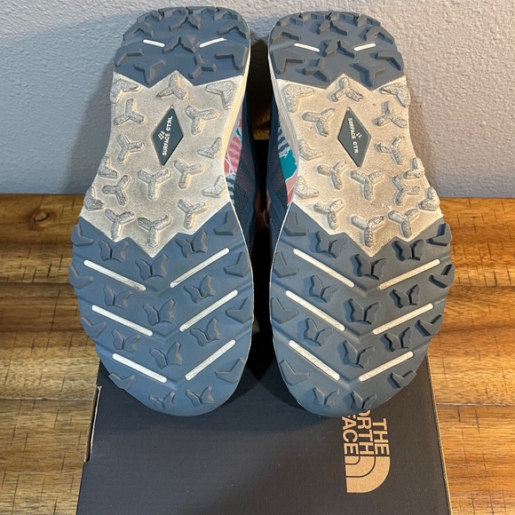 NORTH FACE Women's Vectiv Hypnum athletic sneaker US 7 Goblin Blue / Rose Dawn - Picture 6 of 8